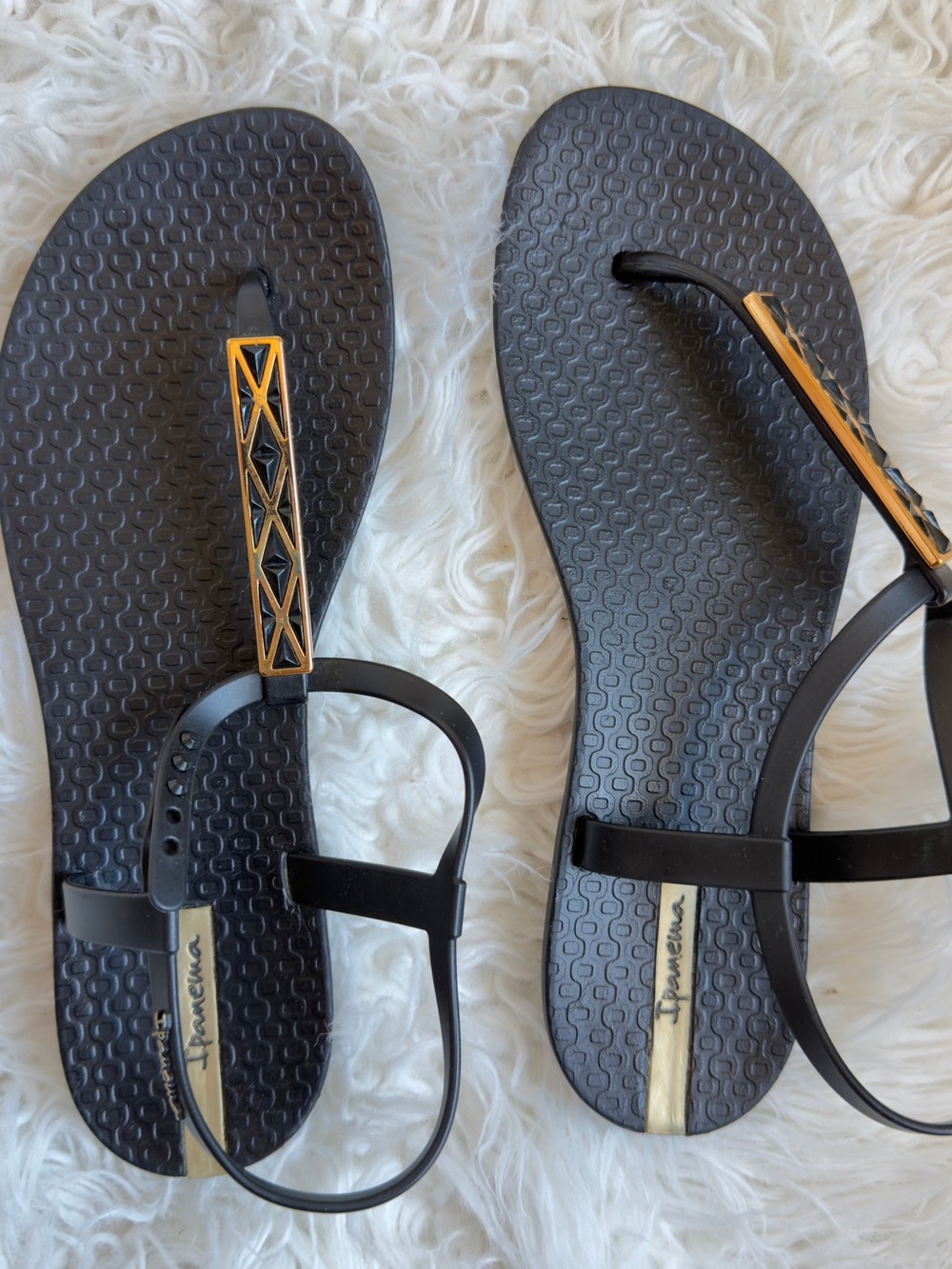 Ipanema Brazilian Sandal Size US 8